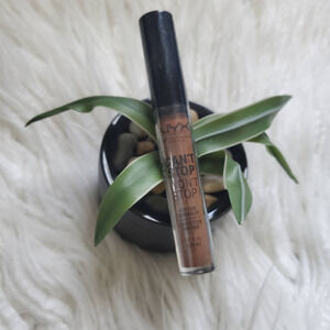 NYX Can't Stop Won't Stop Contour Concealer / Corrector Walnut